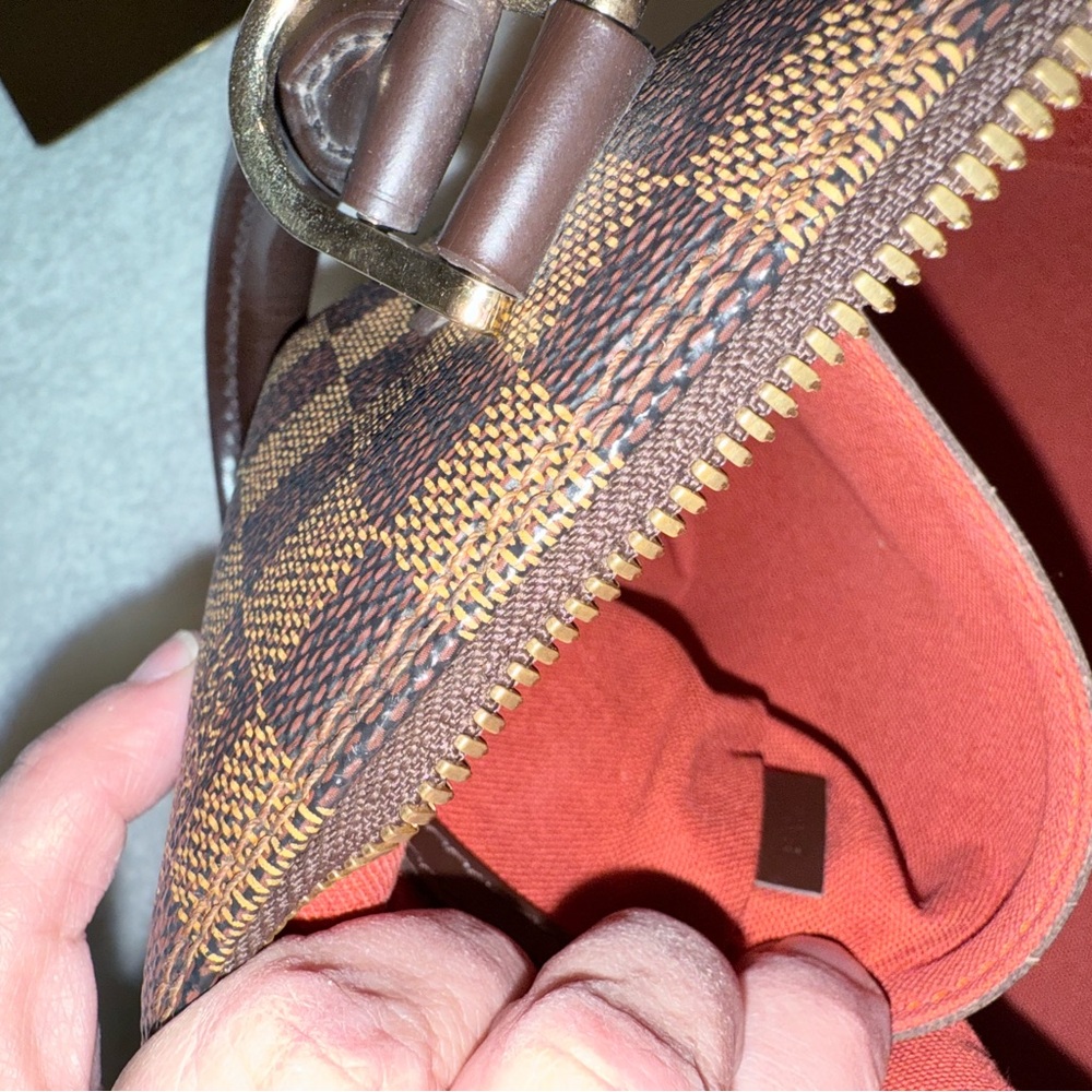 Louis Vuitton Damier Alma - Picture 9 of 14